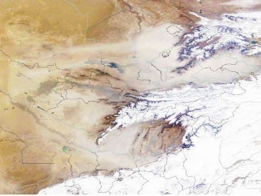 Ўзбекистонга ёпирилган чанг бўроннинг “спутник”дан олинган сурати эълон қилинди