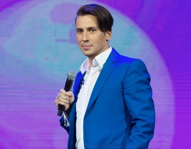 Maksim Galkin yong‘inlarni o‘chirishga da’vat qilgan rossiyalik yulduzlarni ikkiyuzlamachilikda aybladi
