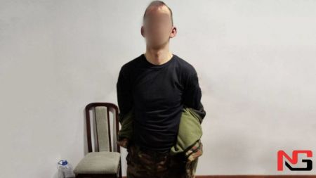 Нукусда ҳарбий хизматчи одамларга ҳужум қилди. У бир хонадоннинг 5 нафар аъзосини пичоқлаган