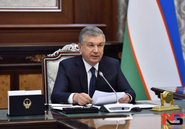 Шавкат Мирзиёев Остонада нутқ сўзлайди