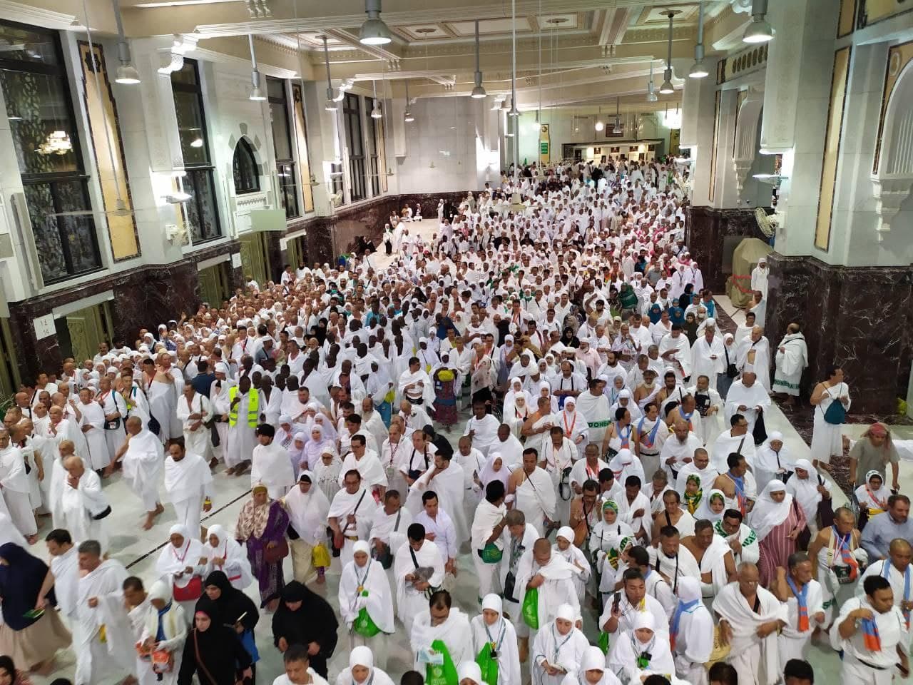 Умра зиёратига боришни хоҳловчилар энди 14 кун кутишмайди