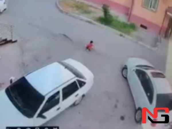 Gentra билан 2 ёшли болани босиб кетган аёлга суд ҳукми ўқилди