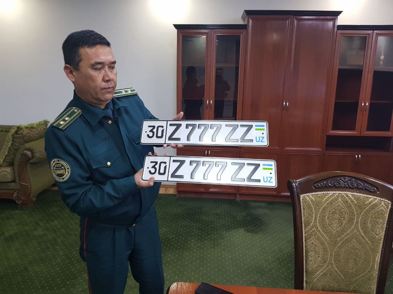 Самарқандда чиройли авторақам 600 млн сўмга сотилди