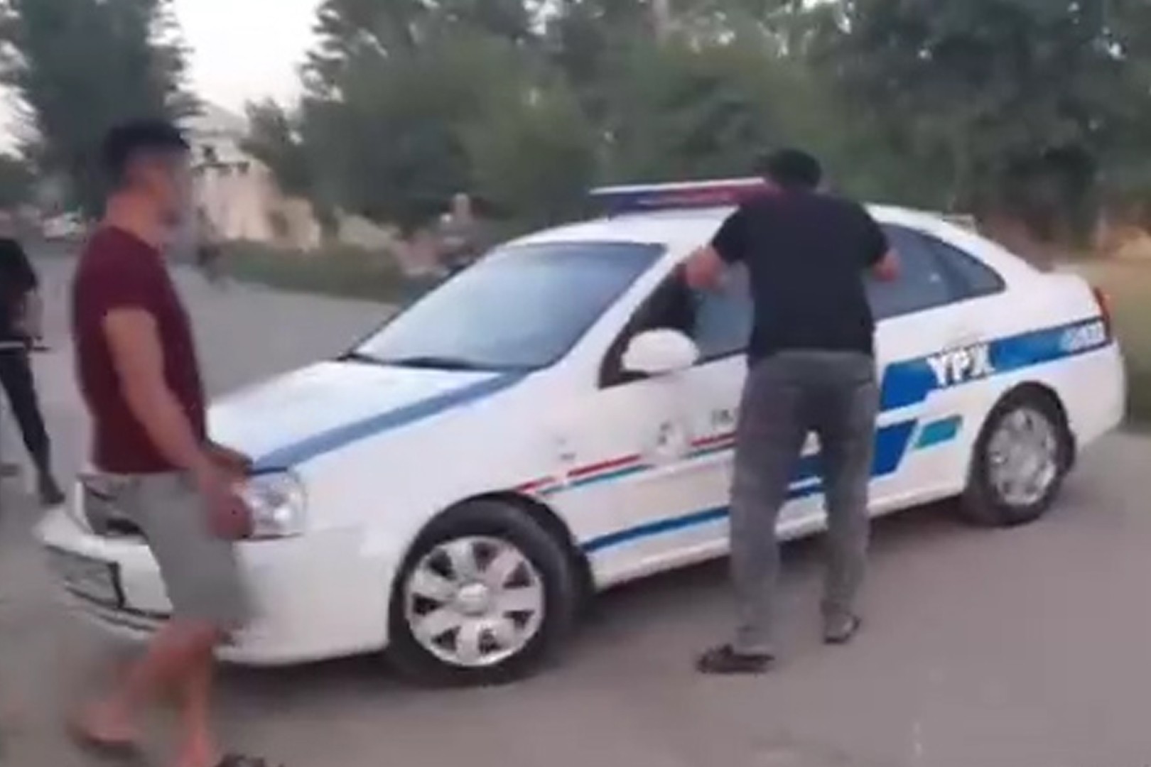 Ижтимоий тармоқда "Пахтачида ЙПХ ходимлари фуқарони уриб олиб кетишмоқда" сарлавҳаси остидаги видео юзасидан маълумот