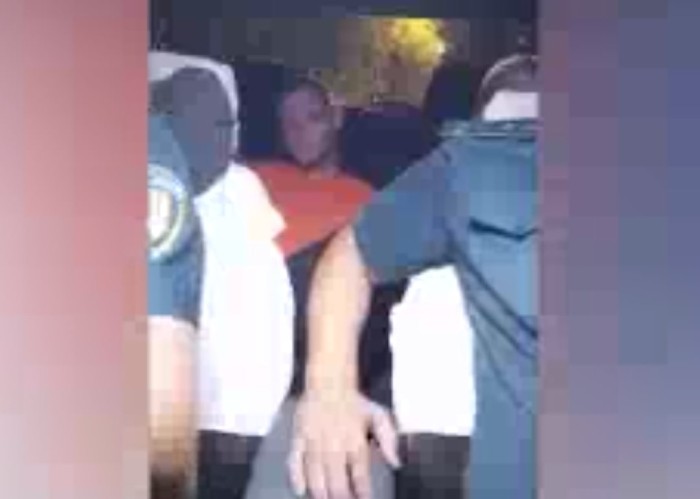 Тошкентда ИИВ ходимлари икки фуқарони калтаклагани ҳақида хабарлар тарқалди (ВИДЕО)