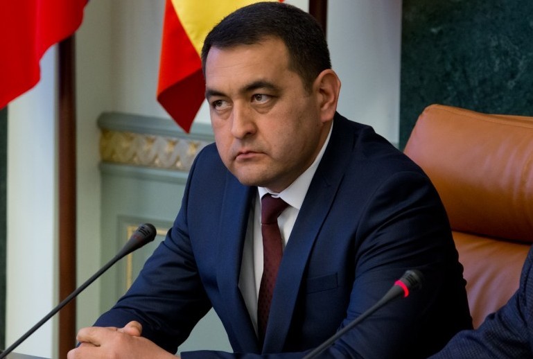 Хайрулло Бозоров Наманган шаҳрида 9 кунлик таътил эълон қилди