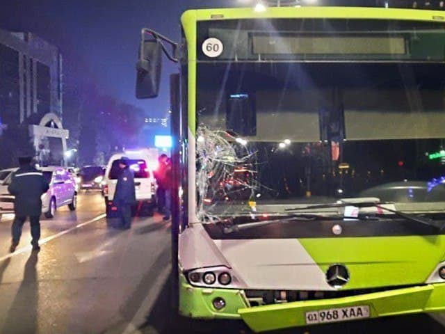 Тошкентда автобус уриб кетган пиёда ҳалок бўлди