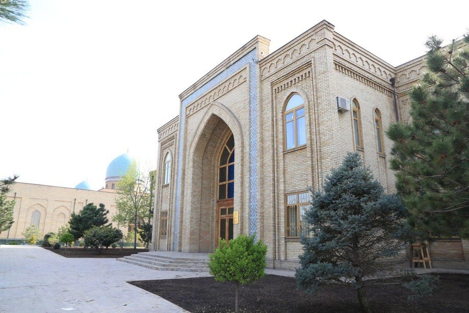 Фатво ҳайъати вакцина олишнинг ҳукмини эълон қилди