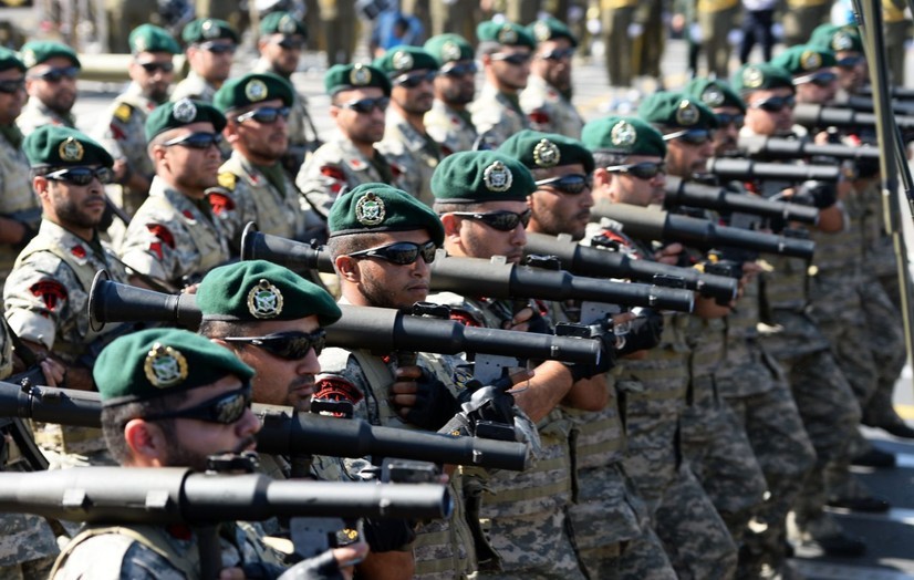 Эрон АҚШнинг ҳарбий объектларига ҳужум қилишга тайёрланмоқда