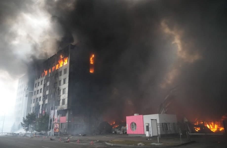 Киев вайрон қилинмоқда – урушнинг саккизинчи куни (фото)