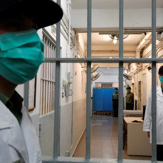 Коронавирус Хитой қамоқхоналарига ҳам кириб борди