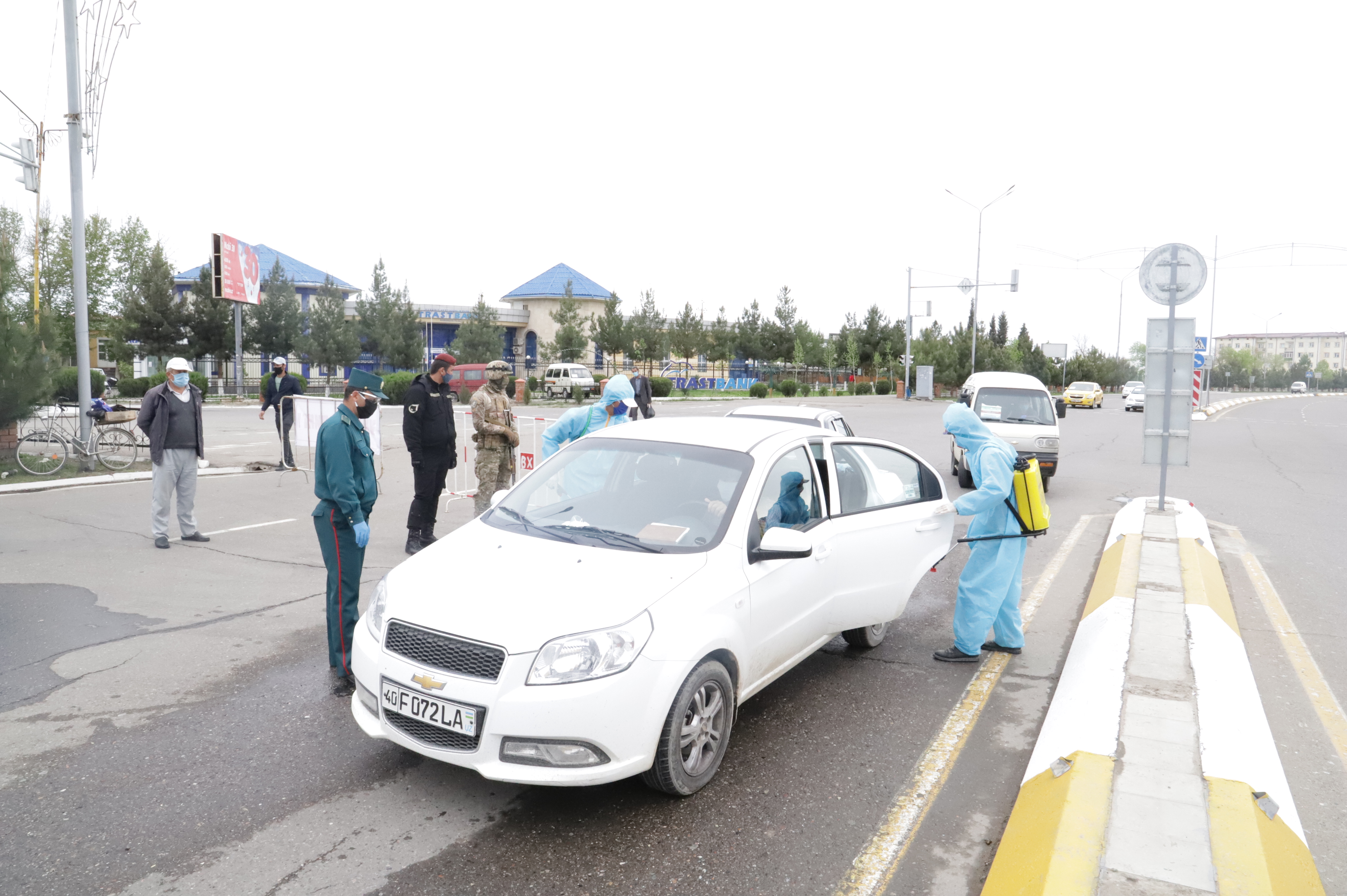 Эртадан автомобилда стикерсиз ҳаракатланишга рухсат берилиши ростми?