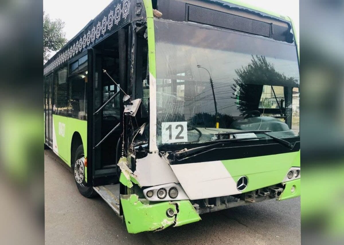 Автобус иштирокида ЙТҲ содир бўлди