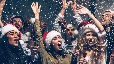 Мактабларда Янги йилни нишонлаш тақиқланди