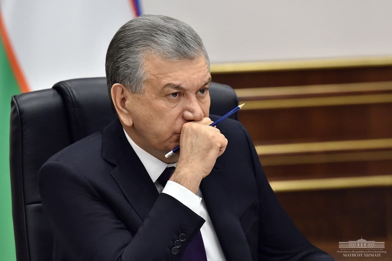 Ўзбекистонда ўнта вазир ишдан олиниши кутилмоқда