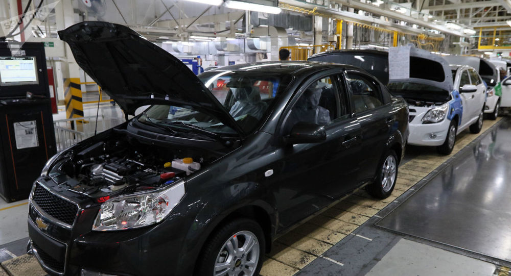 Мирзиёев оддий халқ учун ҳамёнбоп машиналар ишлаб чиқаришни буюрди