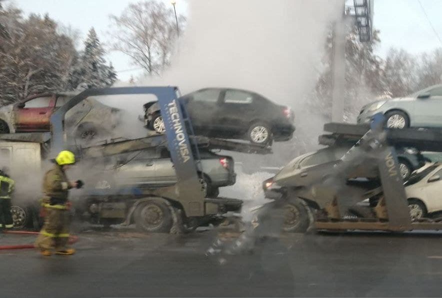 Россияда UzAuto Motors автомобиллари ёниб кетди (видео)