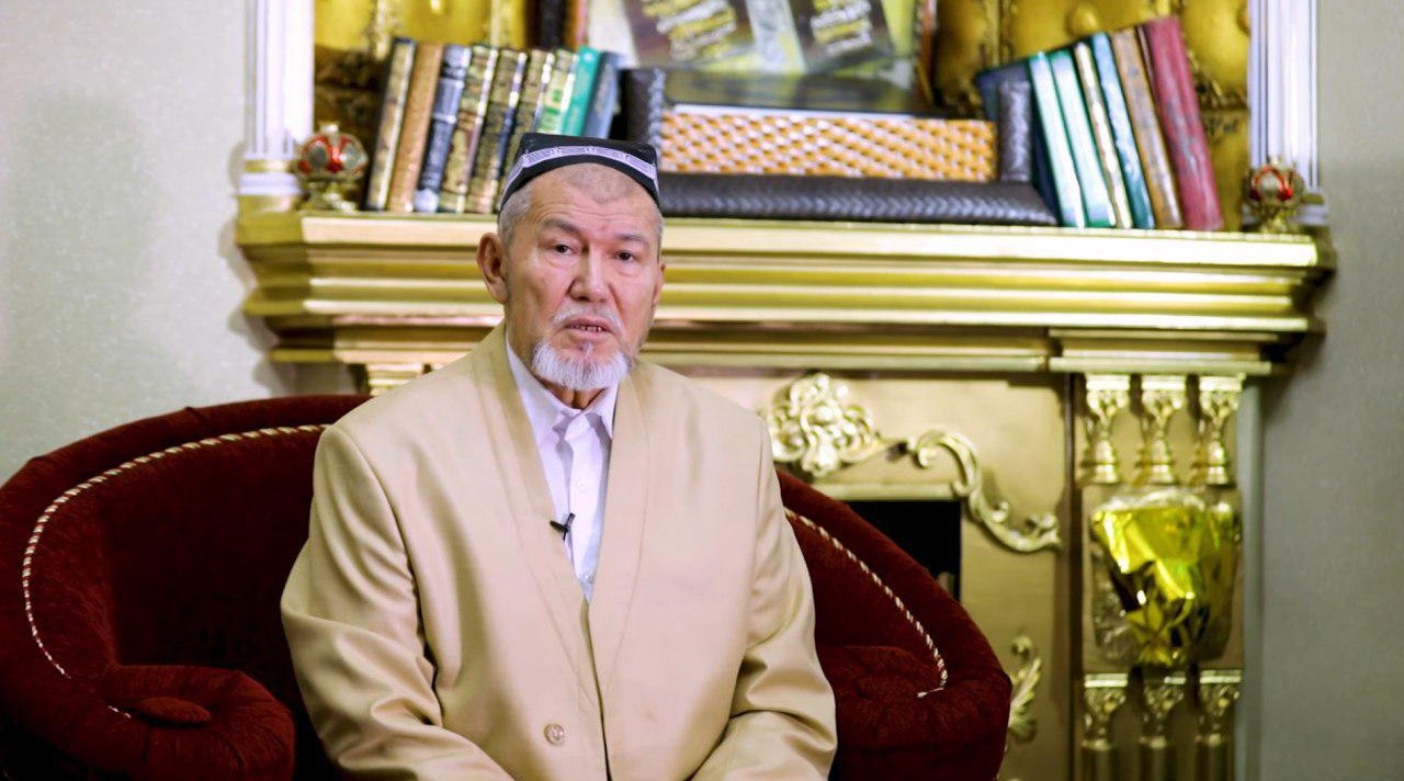 Абдулазиз Мансур Янги йилни кутиш ва нишонлаш ҳақидаги гапларни рад этди