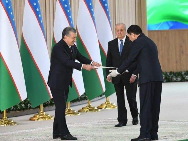 Энди Президентнинг ўз белгиси ва байроғи бўлади