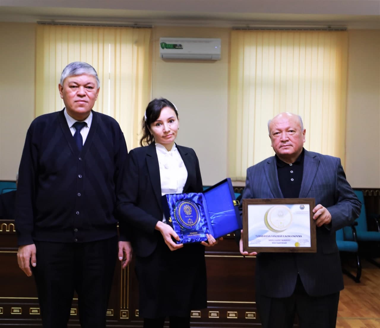 Ибратли судья мукофоти топширилди