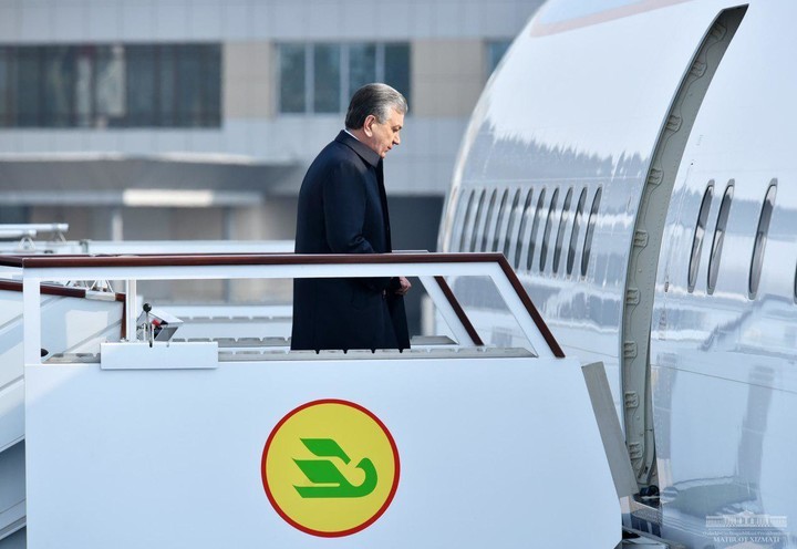 Президент Хоразмга жўнаб кетди