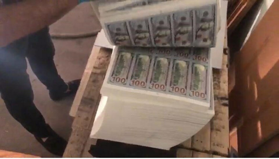 Istanbulda soxta 271 million 150 ming dollar topildi