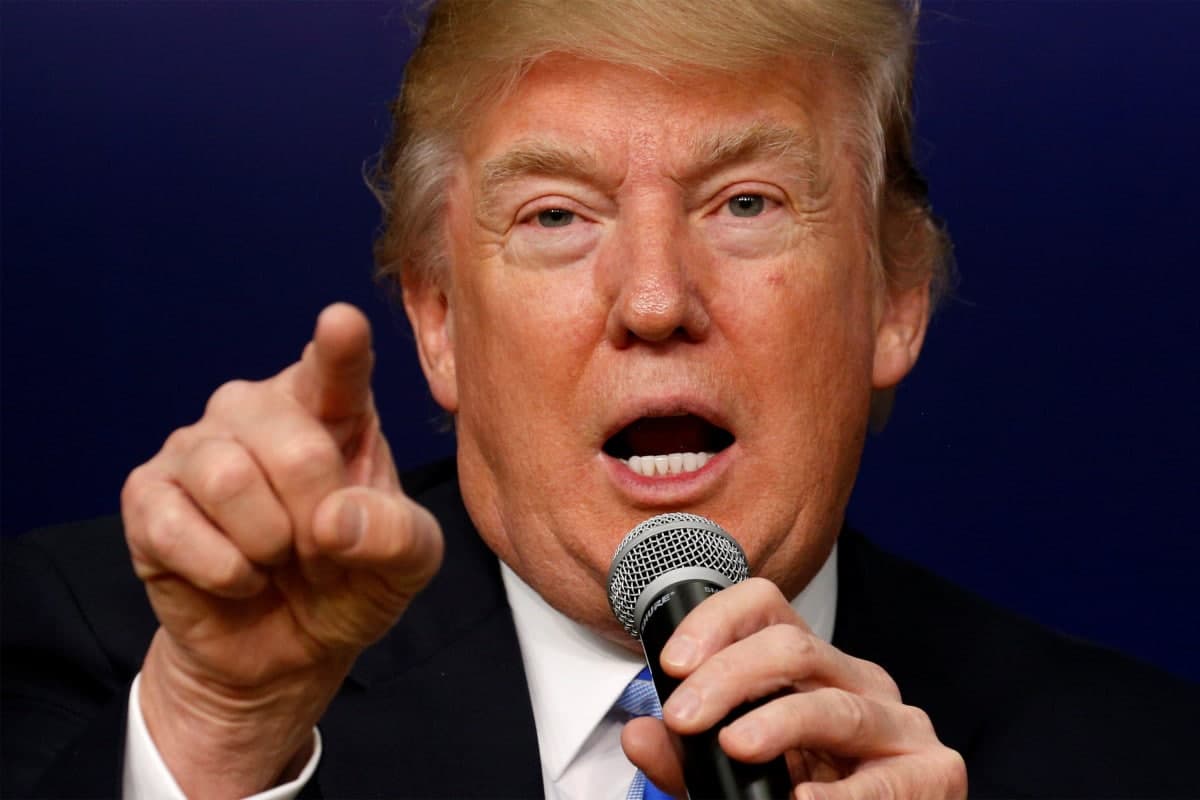 Трамп коронавирус пайдо бўлишига Хитойни сабабчи эканини айтиб, 60 триллион доллар товон тўлашни талаб қилмоқда