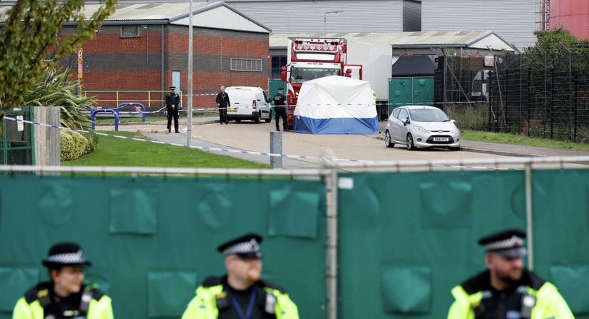 Юк машинасидан топилган 39 жасад борасида янги маълумотлар аниқланди (видео)