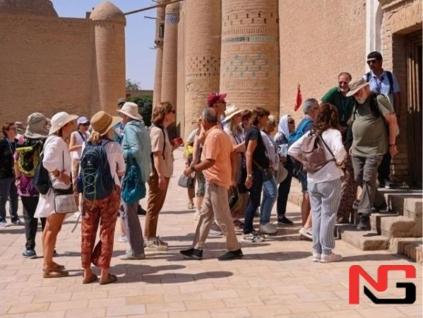 Ўзбекистонга йил бошидан бери қанча сайёҳ келгани айтилди