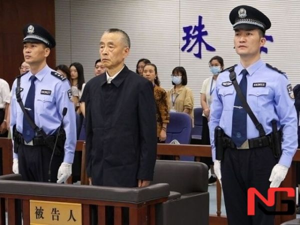 Хитойда порахўр мансабдор ўлимга ҳукм қилинди