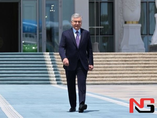 Шавкат Мирзиёев Беларусга жўнаб кетди