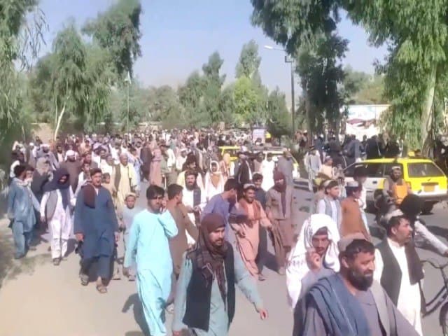 Панжшер аҳолиси &ldquo;Толибон&rdquo;га қарши намойиш ўтказди (видео)