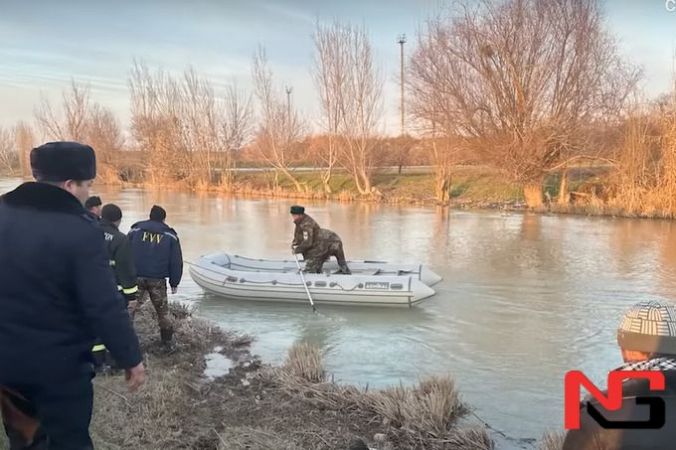 23 ёшли ҳайдовчи «Волга»да каналга тушиб кетиб, ҳалок бўлди