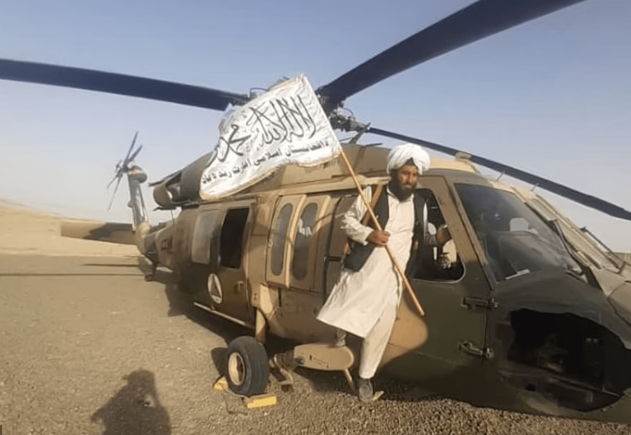 «Толибон» АҚШ ва Россия ҳарбий вертолётларини қўлга киритди