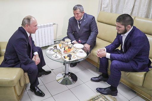 Путин коронавирусга чалинган Ҳабибнинг отасига энг яхши тиббий хизмат кўрсатилишини ваъда қилди