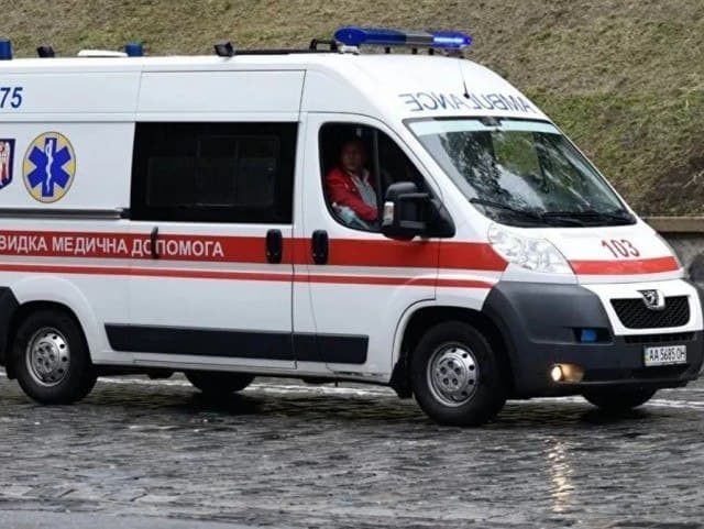 Украинадан эвакуация қилинаётган 3 нафар ўзбекистонлик автоҳалокатга учради. Қурбон бор