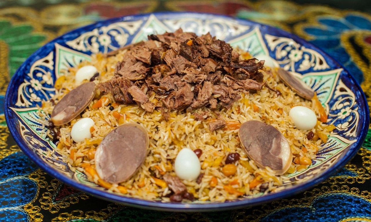 Ўзбекистонда энг арзон ва энг қиммат ош қаерларда сотилмоқда?