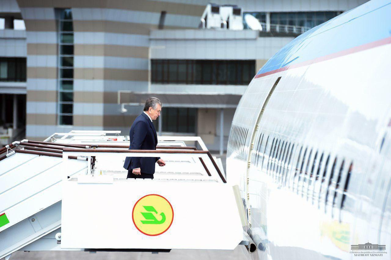 Президент Муса Ерниязовнинг таъзия маросимида иштирок этиш учун Нукусга жўнаб кетди