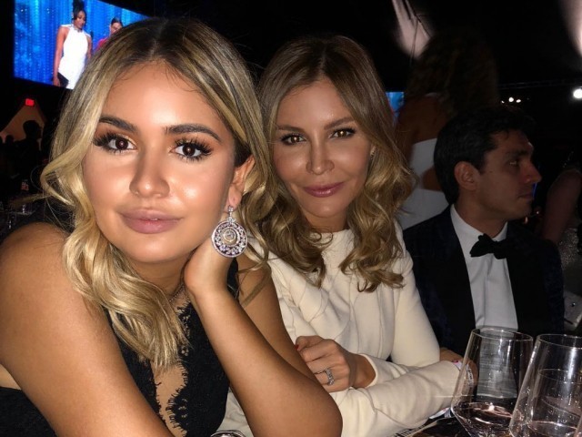 Лола Каримова қизи Марям билан алоқани узгани маълум бўлди