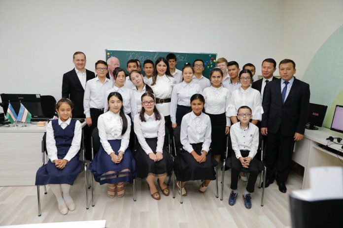 Кўзи ожиз болалар учун инновацион технология маркази очилди