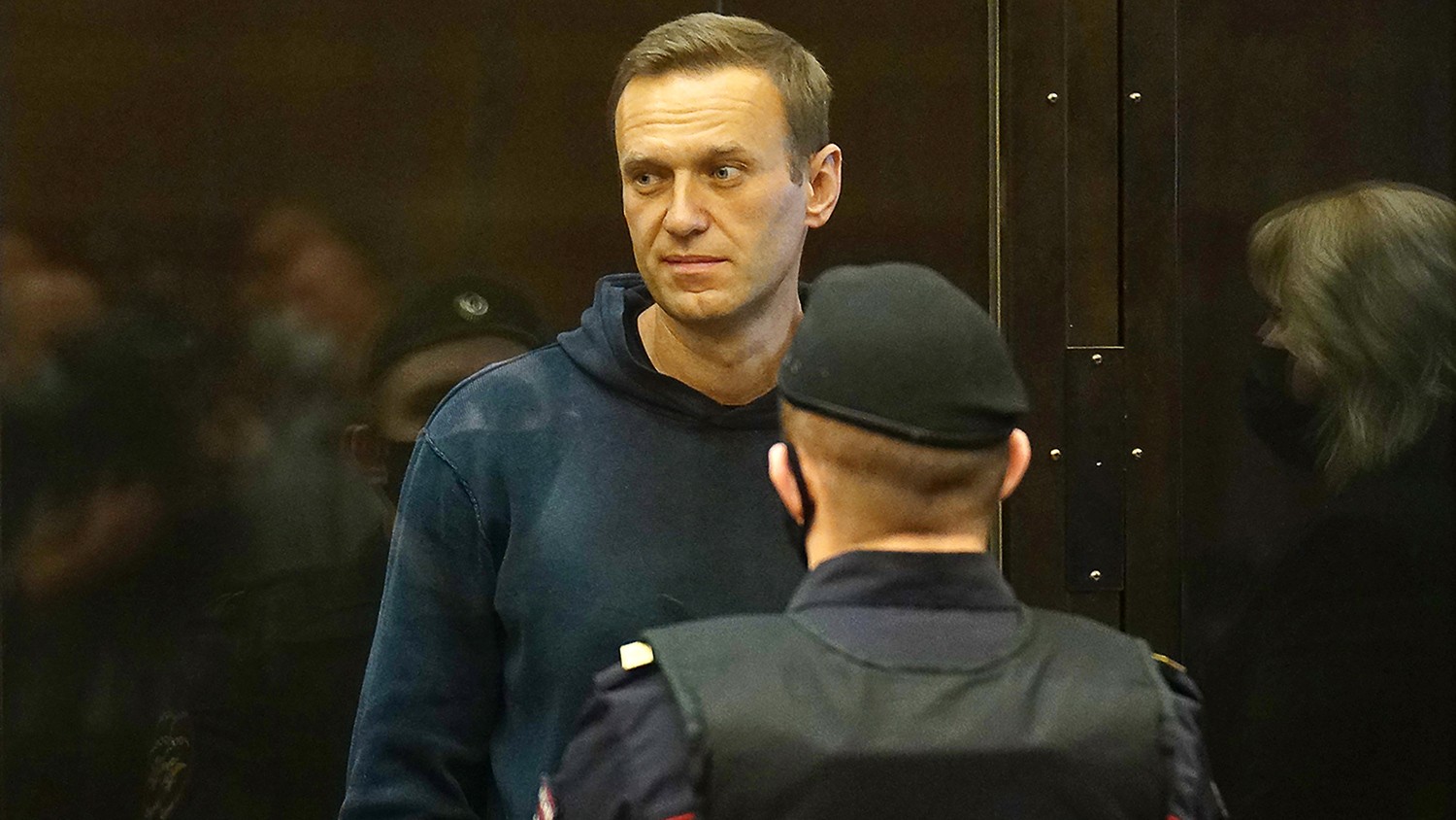 Навальний ўзига Қуръон китоби берилмагани сабабли судга мурожаат қилди