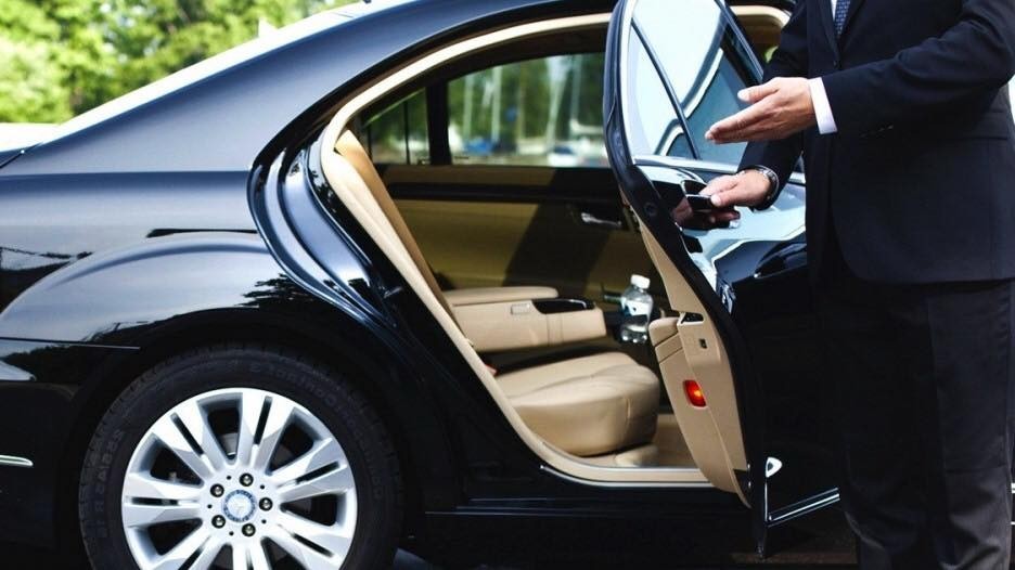 Раҳбарлар бюджетдан олган автомобилидан шахсий манфаатлари йўлида фойдаланса...