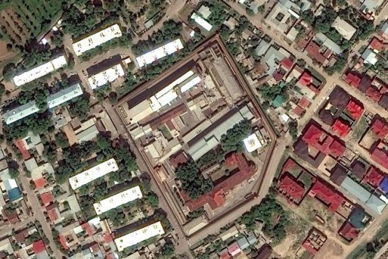 Тошкентдаги Тоштурмада бой ва пулдор маҳкумлар, собиқ “орган” ходимлари қийноққа солинган