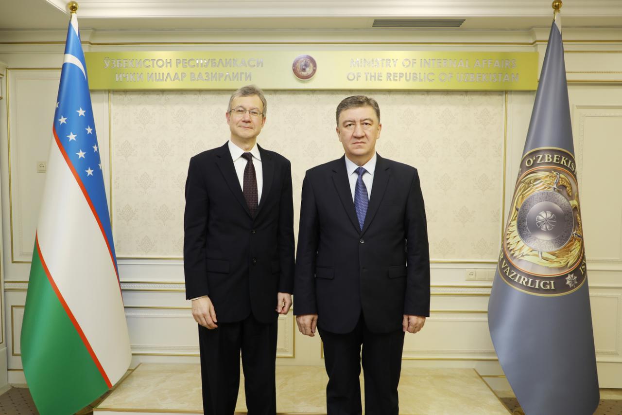 Ўзбекистон ички ишлар вазири АҚШ элчиси билан учрашди