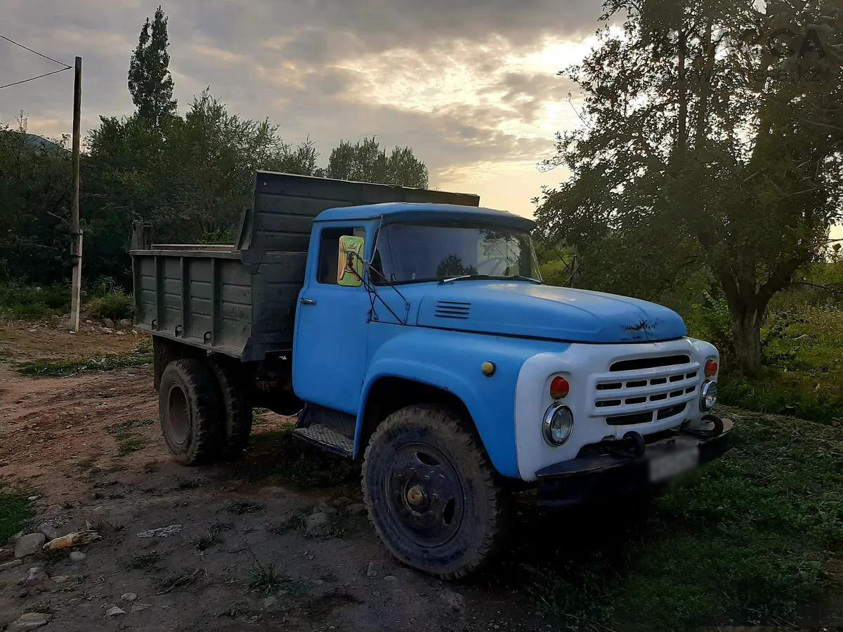 Наманганда ҳайдовчи “Зил-130”да 12 яшар болани босиб кетди