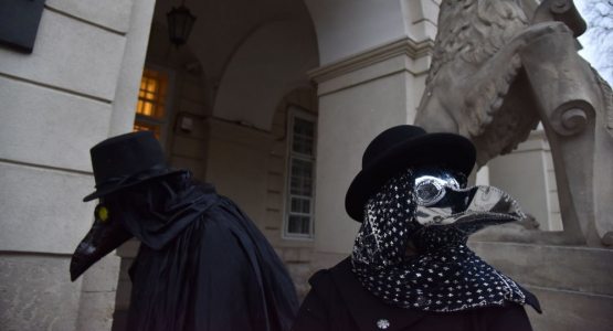 Коронавирус ҳақидаги энг машҳур ёлғонлар