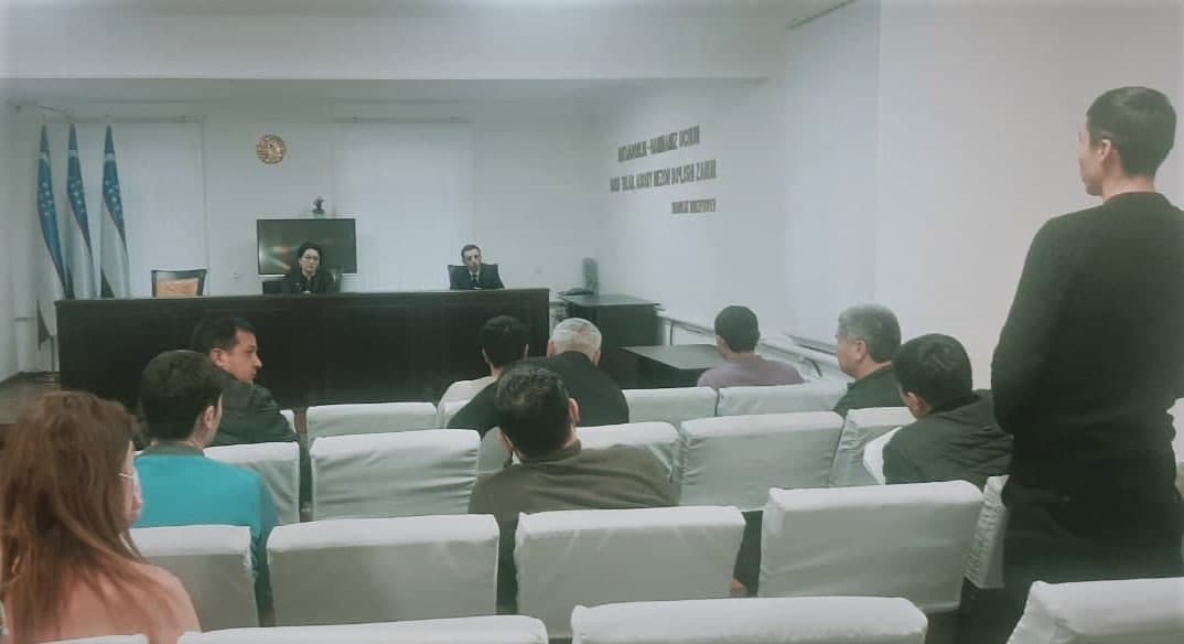 Тадбиркорлик субъектлари вакиллари билан давра суҳбати ўтказилди