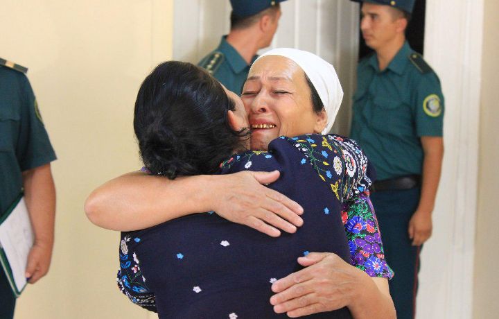 Ўн бир тақдир, ўн бир фожиа... Суд залидаги уч соатлик оғир манзара тафсилотлари