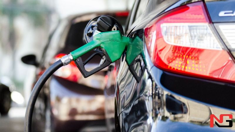 Газ заправкалардаги чеклов сабаб сотувдаги бензин ҳажми оширилади