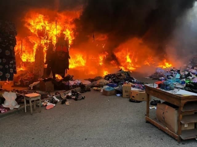 Самарқанддаги кийим-кечак бозорида ёнғин содир бўлди